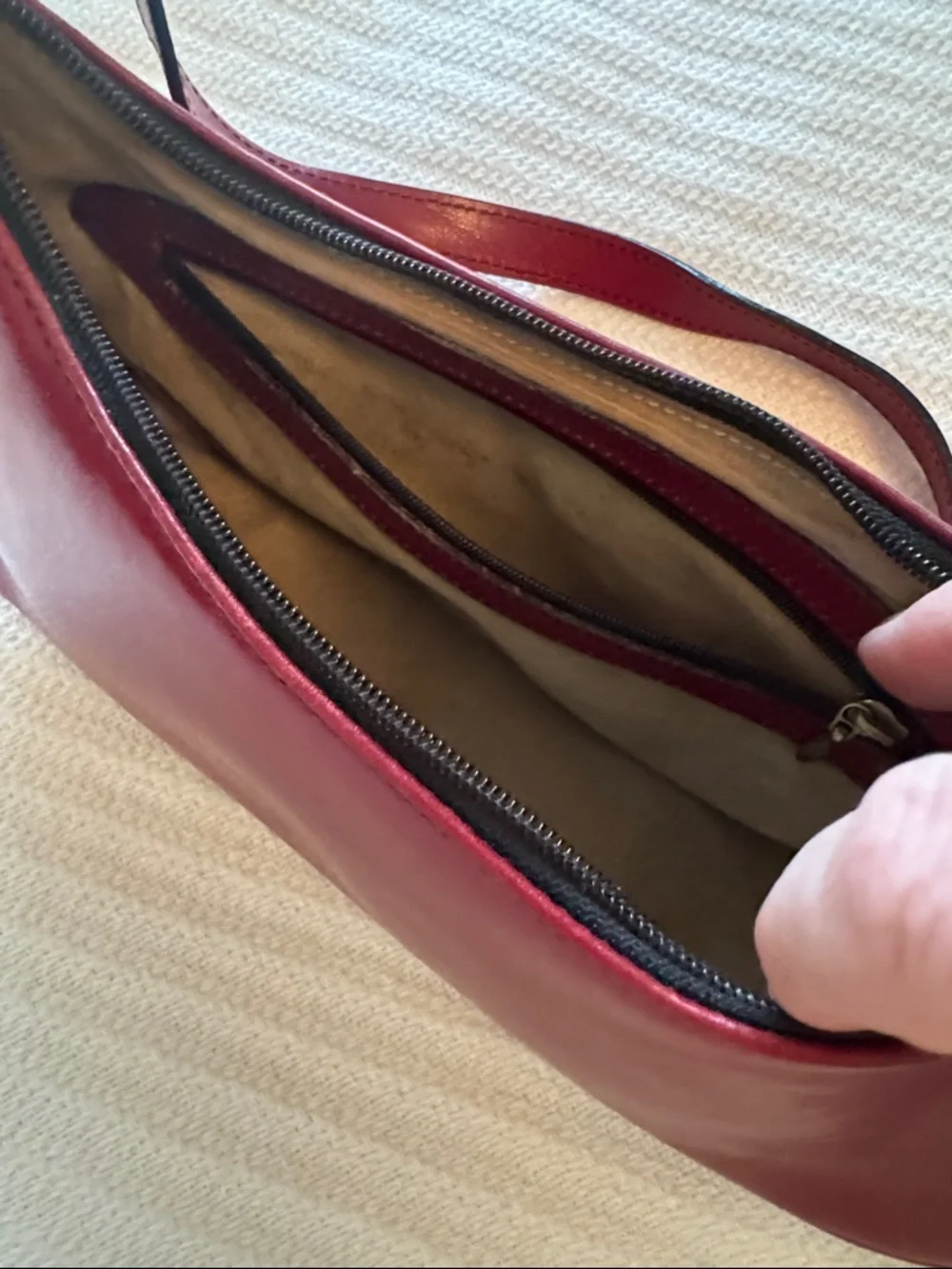 Brahmin Vintage Red Leather Baguette Shoulder Bag Y2K Minimalist Mini Hobo